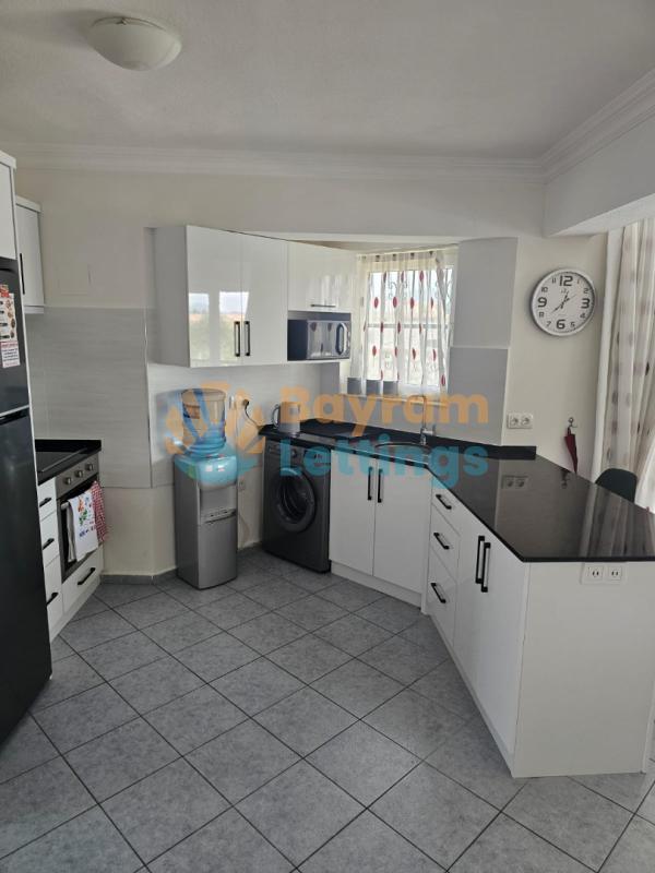 Plaja Yürüme Mesafesinde 3+1 Apartment